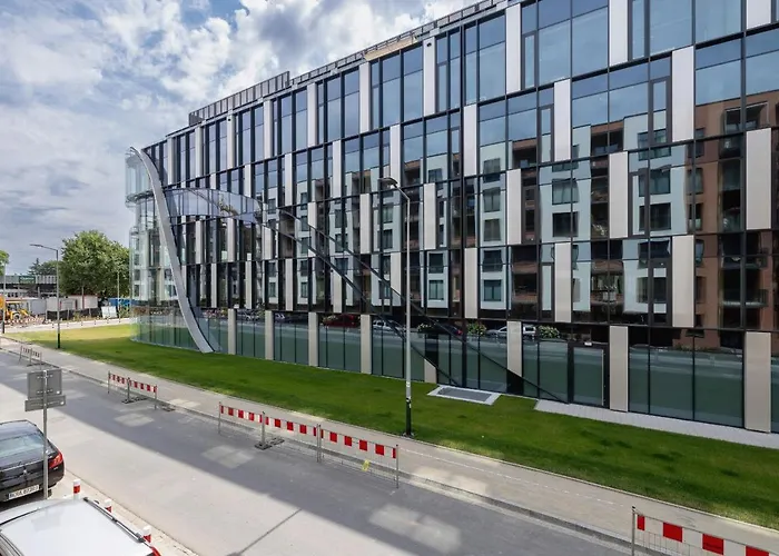 Lokum Salsa Apartment With Balcony & Parking Cracow By Renters
